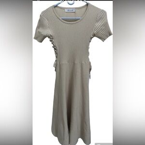 Chicwish large yellow short sleeve knit dress